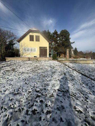 Eladó családi ház, Báron 22 M Ft, 2 szobás