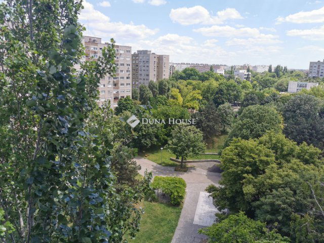 Eladó panellakás, Budapesten, III. kerületben 79.5 M Ft, 3 szobás