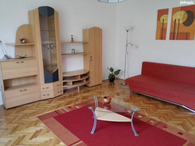 Kiadó téglalakás, albérlet, Szegeden, Római körúton