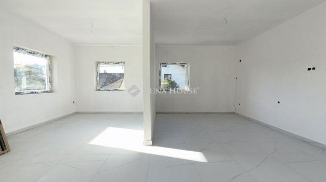 Eladó téglalakás, Budapesten, XX. kerületben 59.9 M Ft, 3 szobás