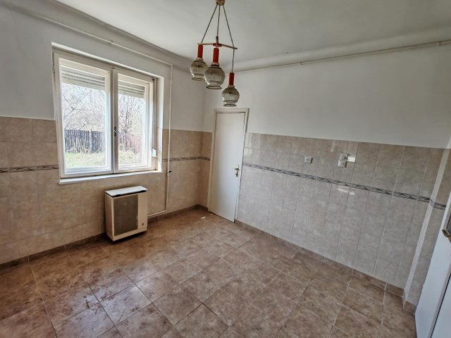 Eladó családi ház, Nyíregyházán 35 M Ft, 3 szobás