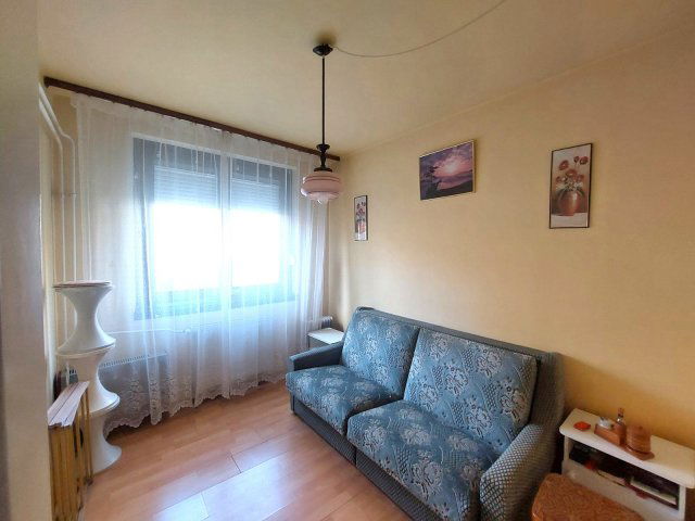 Eladó panellakás, Kecskeméten 52.9 M Ft, 1+2 szobás