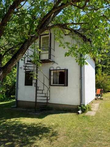 Eladó nyaraló, Bánkon 35 M Ft, 3 szobás / költözzbe.hu