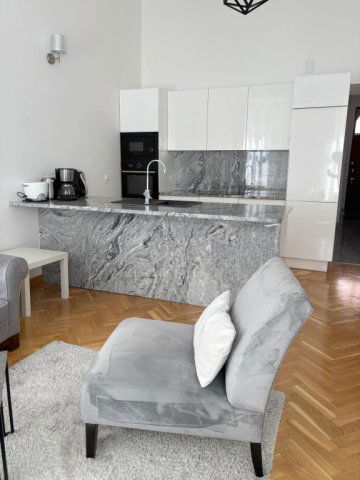 Eladó téglalakás, Budapesten, VI. kerületben 99.9 M Ft, 3 szobás