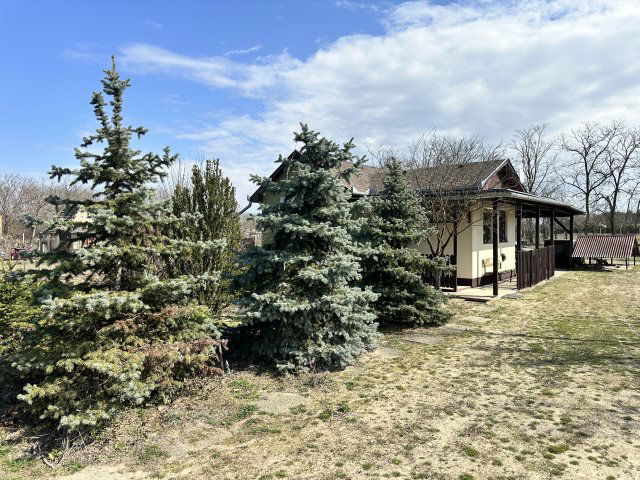 Eladó családi ház, Cegléden 18.9 M Ft, 2 szobás