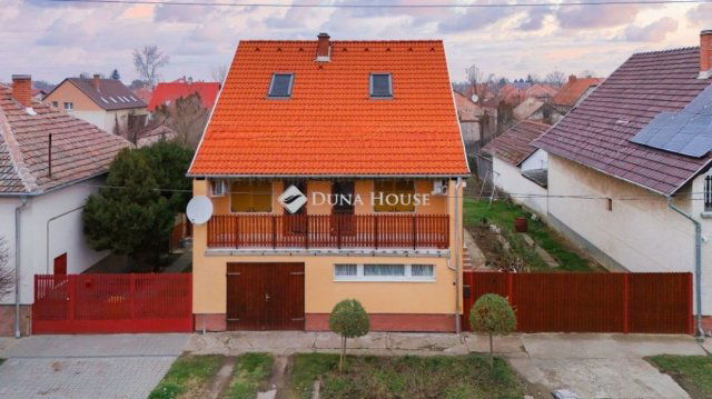 Eladó családi ház, Szegeden 94.9 M Ft, 5 szobás