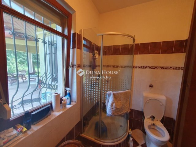 Eladó családi ház, Lajosmizsén 295 M Ft, 5 szobás