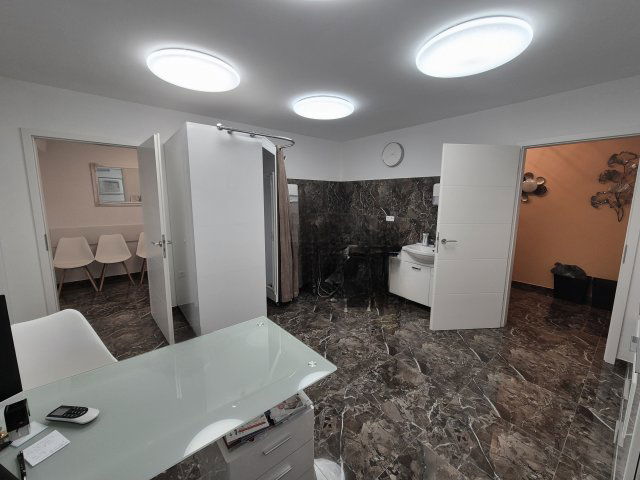 Eladó téglalakás, Keszthelyen 54.9 M Ft, 1 szobás