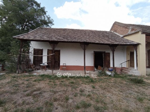 Eladó családi ház, Köröstarcsán 23 M Ft, 3 szobás