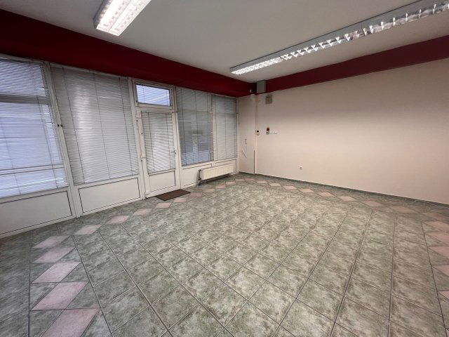 Eladó üzlethelyiség, Nyíregyházán 29.9 M Ft, 1 szobás