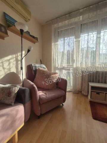 Eladó panellakás, Budapesten, XXI. kerületben 85 M Ft, 3+1 szobás