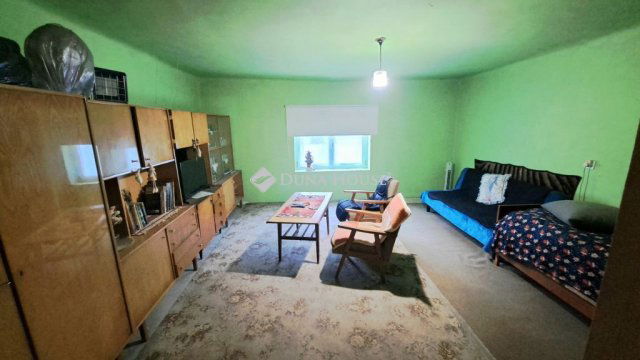 Eladó családi ház, Nagynyárádon 8.5 M Ft, 2 szobás