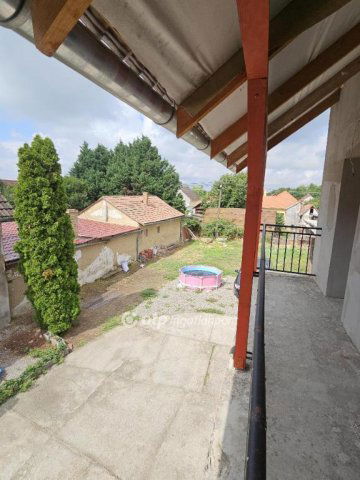 Eladó családi ház, Siklóson 59.5 M Ft, 3 szobás