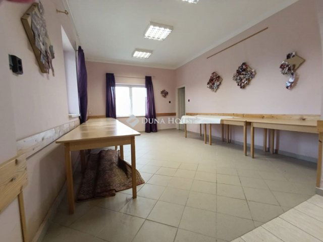 Eladó családi ház, Babarcon 15.5 M Ft, 5 szobás