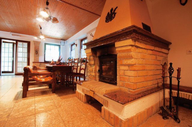 Eladó ipari ingatlan, Bácsszőlősön 225.933 M Ft, 12 szobás