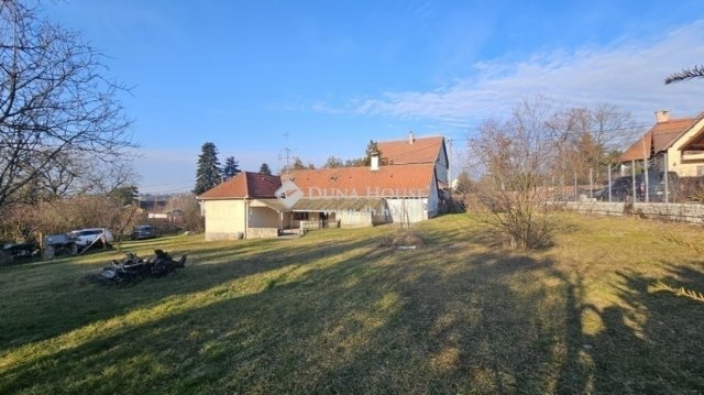 Eladó családi ház, Szentendrén 98 M Ft, 3 szobás