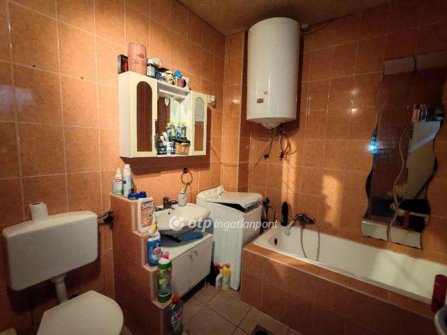 Eladó családi ház, Tökön 34.99 M Ft, 4+1 szobás