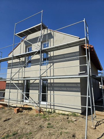 Eladó családi ház, Pécsett 149.9 M Ft, 4 szobás