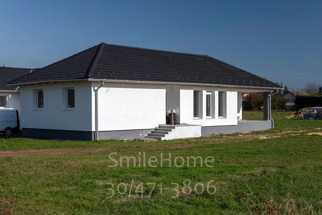 Eladó családi ház, Jákon 91.9 M Ft, 4 szobás