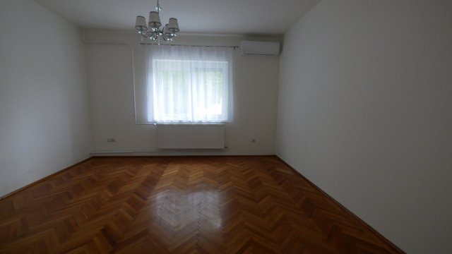 Eladó családi ház, Hajdúböszörményen 77 M Ft, 3 szobás