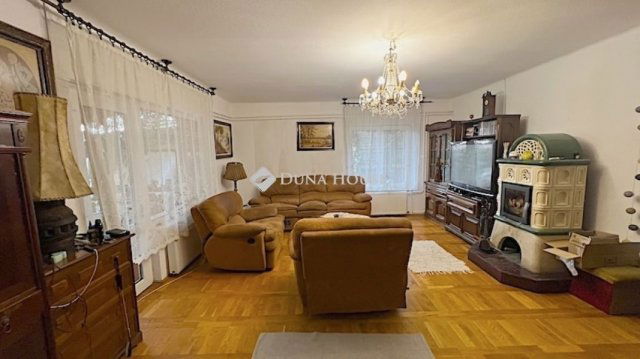 Eladó családi ház, Erdőkertesen 119 M Ft, 5 szobás