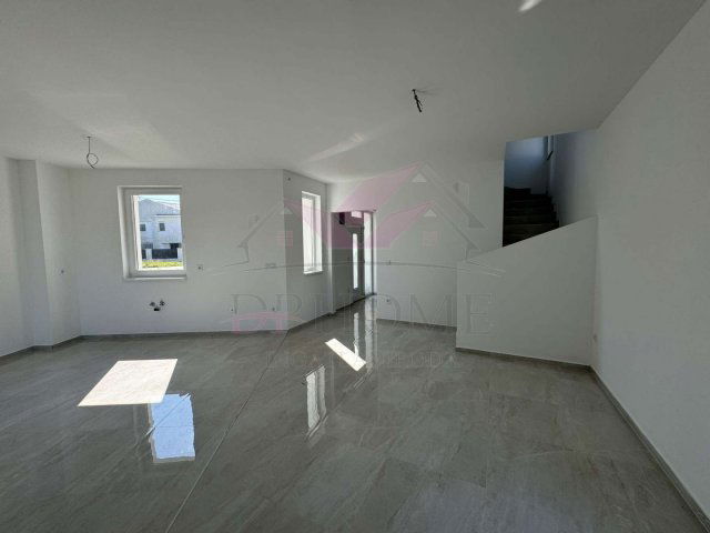 Eladó sorház, Debrecenben 119.99 M Ft, 4 szobás