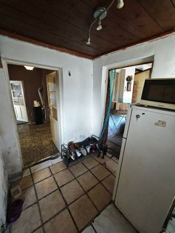 Eladó téglalakás, Pécelen 42 M Ft, 3 szobás