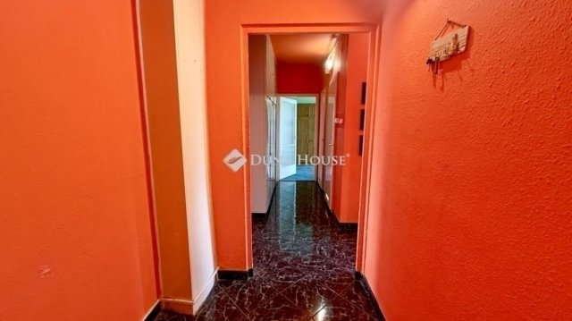 Eladó panellakás, Szegeden 58.9 M Ft, 4 szobás