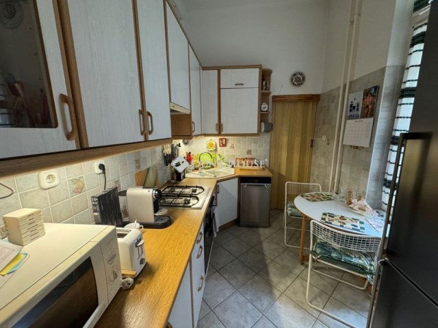 Eladó téglalakás, Budapesten, V. kerületben 170 M Ft, 2 szobás