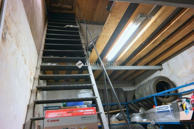 Eladó ipari ingatlan, Budapesten, XXI. kerületben 53.9 M Ft