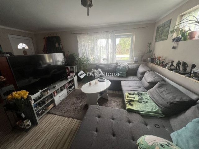 Eladó családi ház, Szegeden 115 M Ft, 7 szobás