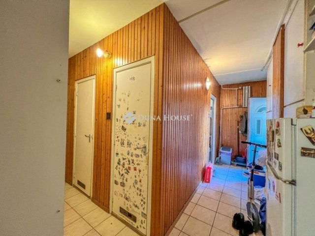 Eladó panellakás, Budapesten, XX. kerületben 62.5 M Ft, 3 szobás