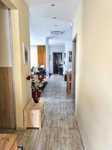 Eladó családi ház, Gyenesdiáson 125 M Ft, 4 szobás