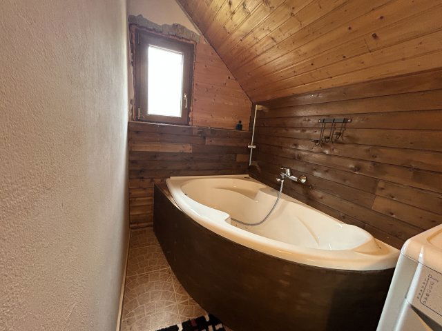 Eladó családi ház, Igalon 54 M Ft, 6 szobás