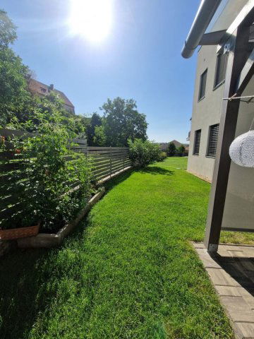 Kiadó téglalakás, albérlet, Egerben 300 E Ft / hó, 3 szobás