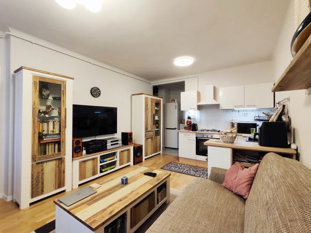 Eladó téglalakás, Budapesten, XXI. kerületben 69.9 M Ft