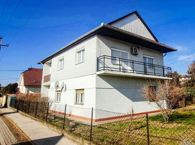 Eladó családi ház, Budapesten, XXI. kerületben 129.9 M Ft