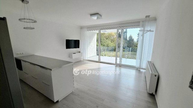 Eladó téglalakás, Budapesten, II. kerületben 135 M Ft, 2 szobás