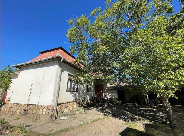 Eladó családi ház, Soltvadkerten 30 M Ft, 3 szobás