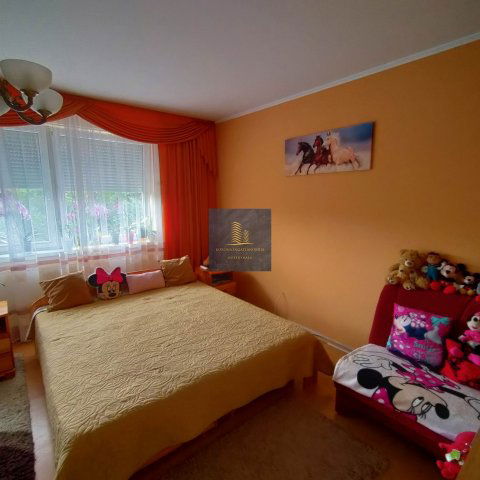 Eladó téglalakás, Nyíregyházán 51.99 M Ft, 3 szobás