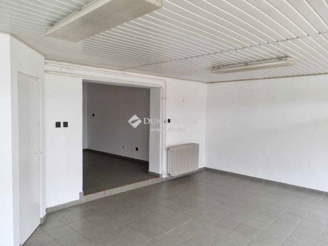 Eladó családi ház, Szentlőrincen 85 M Ft, 3 szobás