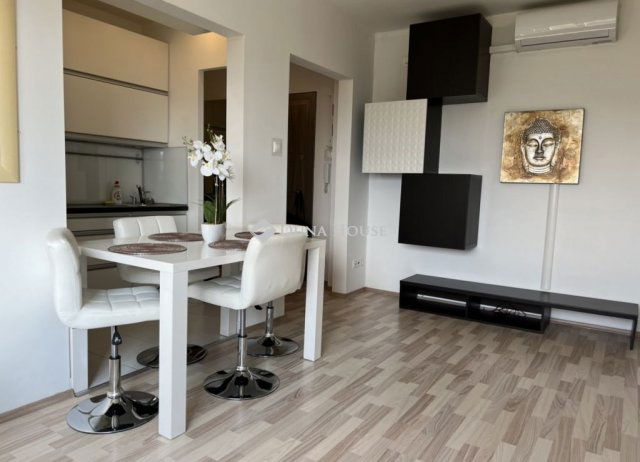 Eladó panellakás, Miskolcon 33 M Ft, 1+1 szobás