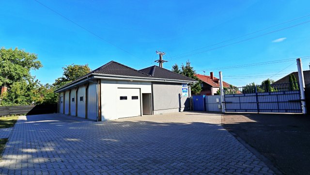 Eladó ipari ingatlan, Hajdúszoboszlón, Dobó István utcában