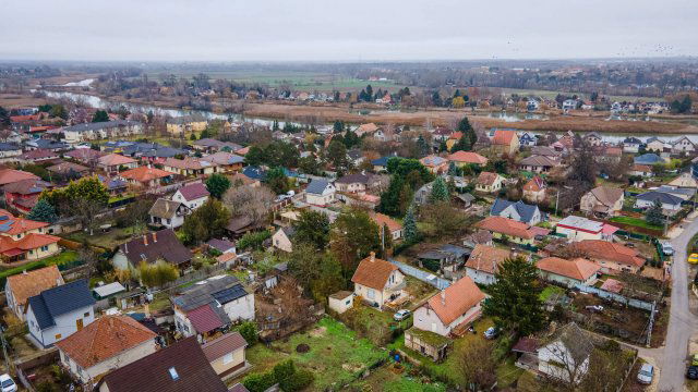 Eladó nyaraló, Szigetszentmiklóson 22.9 M Ft, 1+2 szobás