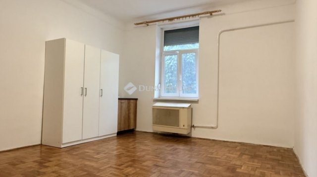 Eladó téglalakás, Budapesten, IV. kerületben 49.9 M Ft, 1 szobás
