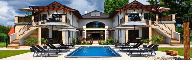 Eladó családi ház, Gyenesdiáson 499.99 M Ft, 20 szobás