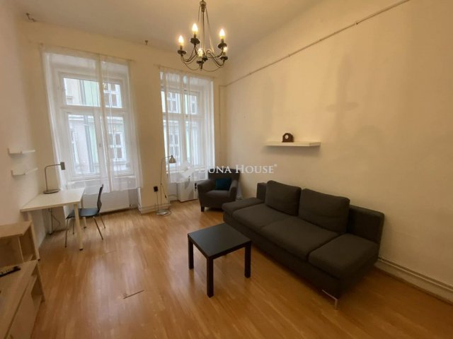 Kiadó téglalakás, albérlet, VII. kerületben, Hársfa utcában