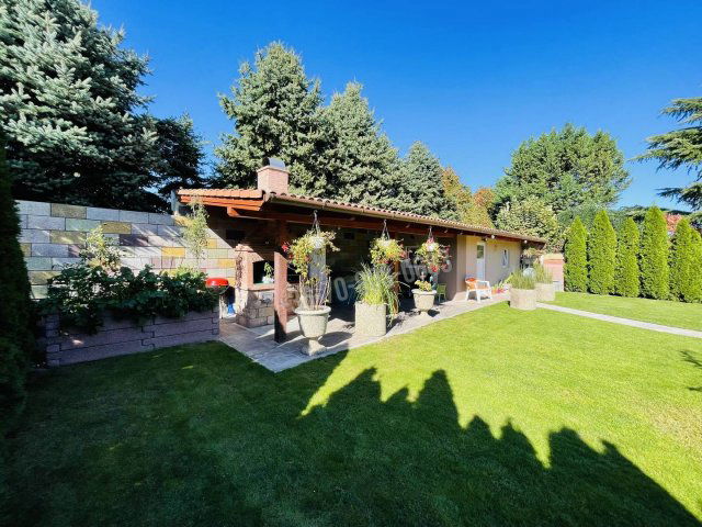 Eladó családi ház, Mosonmagyaróváron 188 M Ft, 5 szobás