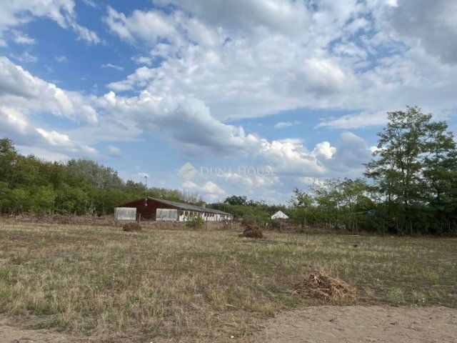 Eladó ipari ingatlan, Inárcson 74.9 M Ft / költözzbe.hu