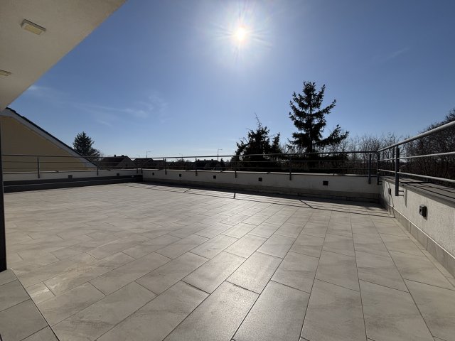 Eladó téglalakás, Debrecenben 113.9 M Ft, 4 szobás